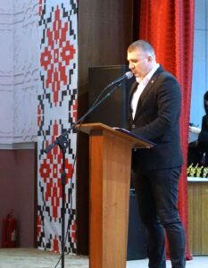 98484267-8341-407d-b0a9-5cf43449f74f