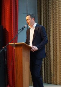 b9c4056b-9770-4ab3-ad1f-ef8c79ef61c7