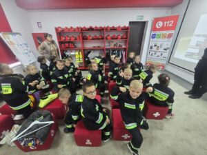 2ceb9600-85dc-40a7-a5e3-dd00763a1c49