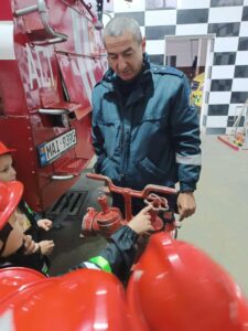 3d5a5da8-ffa3-431d-81b1-ed2634932ae6