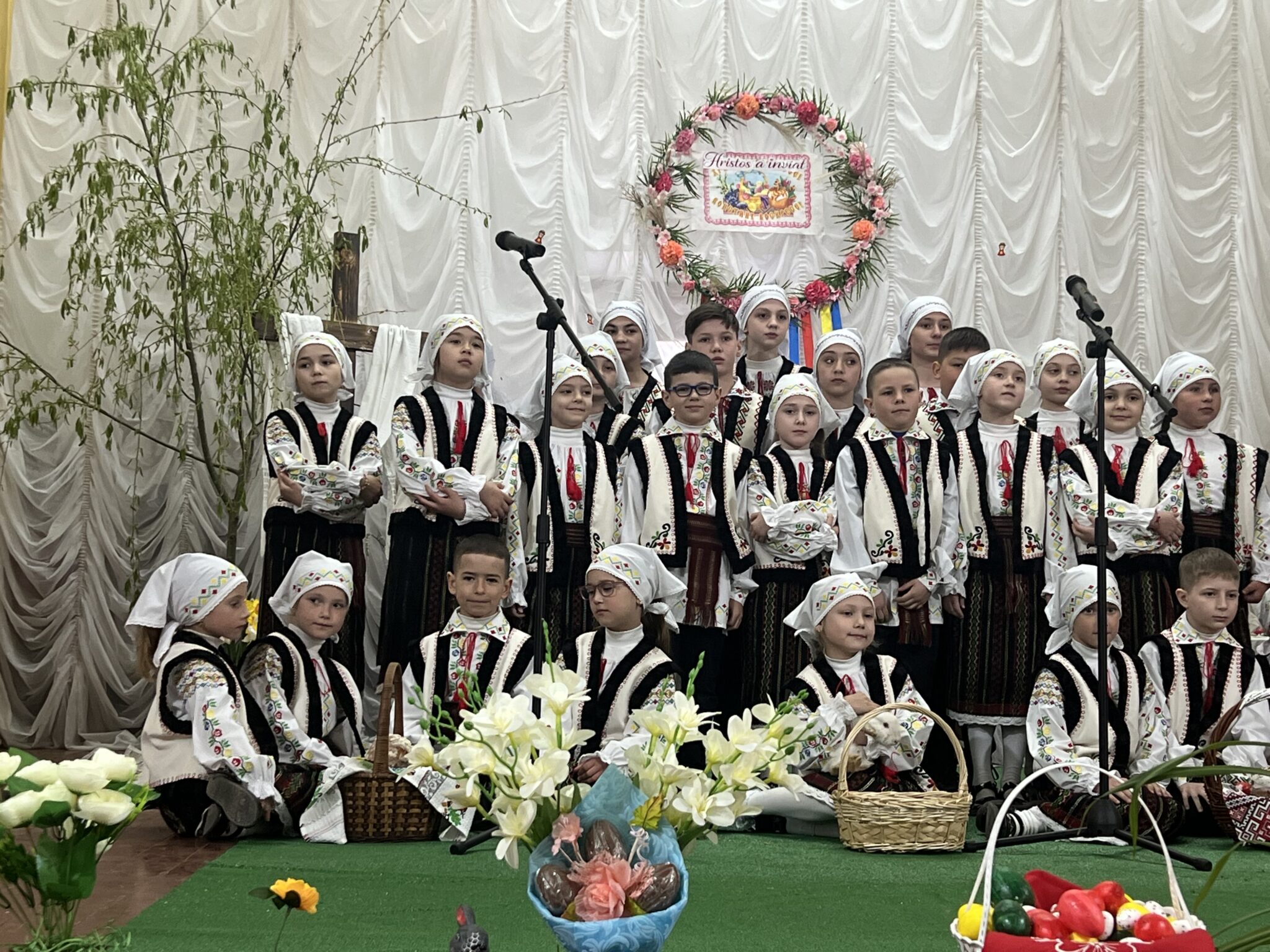 Festivalul Cântecului Pascal „Lumina Învierii” – un ecou al credinței ...